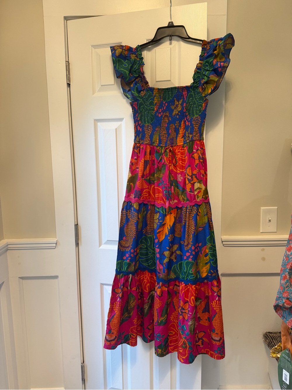 Women's Truly 4 You Floral Vibrant Smocked Maxi Dress Small EC1